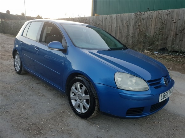 Volkswagen Golf 1.6 FSI S 5dr