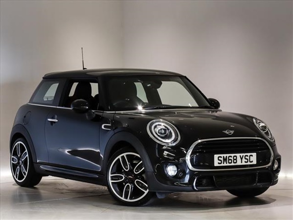 Mini Hatch 1.5 Cooper II 3dr [JCW Chili/Nav+ Pack]