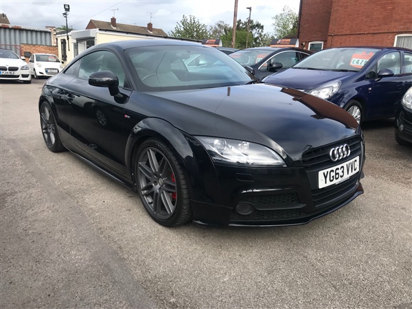 Audi TT 2.0T FSI Black Edition 2dr