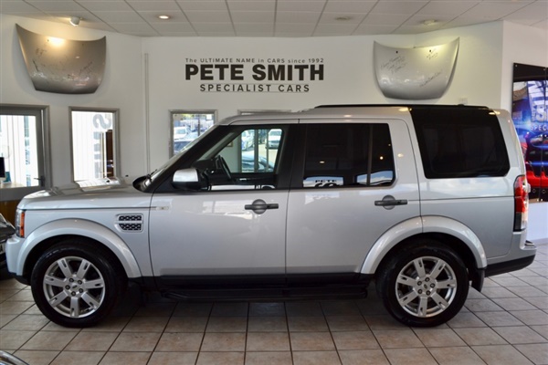 Land Rover Discovery 3.0 SDV6 HSE WITH BLACK LEATHER 