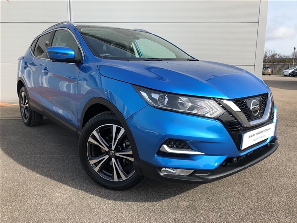 Nissan Qashqai 1.2 DiG-T N-Connecta glass roof pack