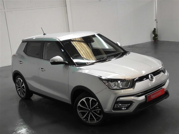 Ssangyong Tivoli 1.6 Ultimate (s/s) 5dr