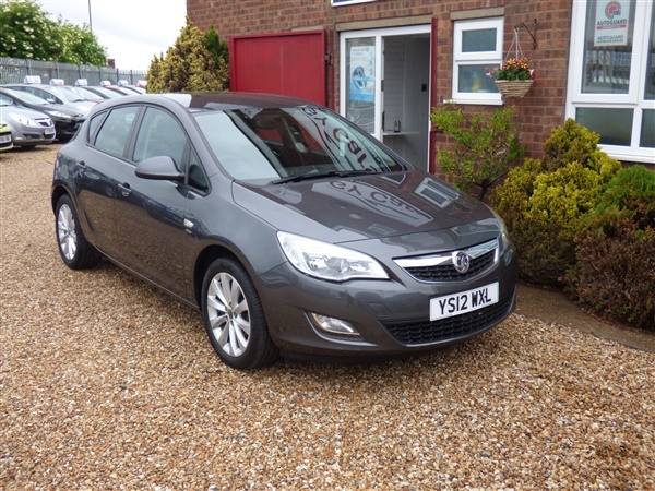 Vauxhall Astra VVT Active 1.6 Nav 5-Dr COMES WITH 15 MONTHS