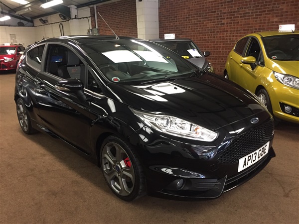 Ford Fiesta ST-2 Turbo 1.6 3dr ** FORD Service History **