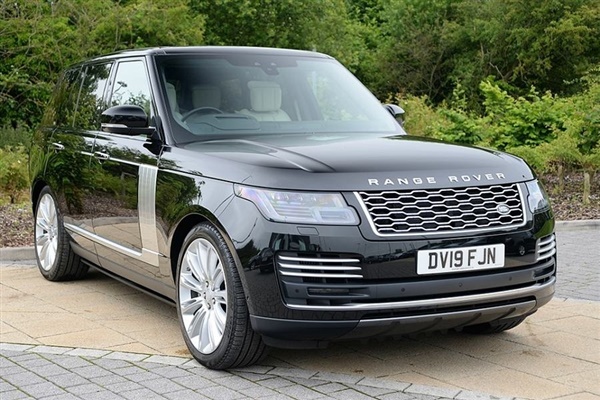 Land Rover Range Rover Sport 4.4 SDVhp) Autobiography