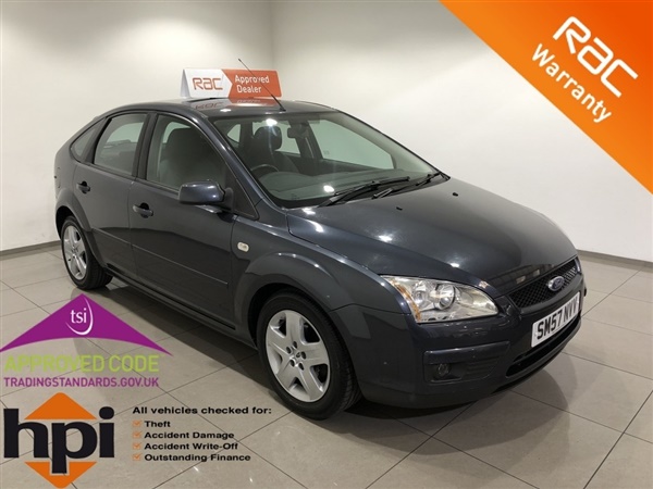 Ford Focus 1.6 STYLE 5DR CHECK OUR 5* REVIEWS