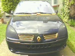 Renault Clio Mk (dci) Black with Gold Detailing