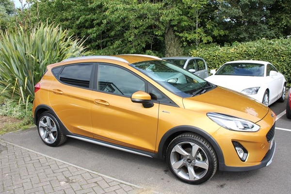 Ford Fiesta ACTIVE X with Navigation Rear Camera and