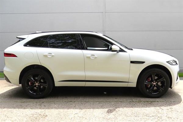 Jaguar F-Pace 3.0 V6 S AWD 5d AUTO 375 BHP