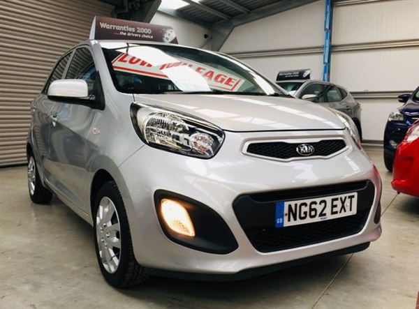 Kia Picanto  DOOR with only  miles and full