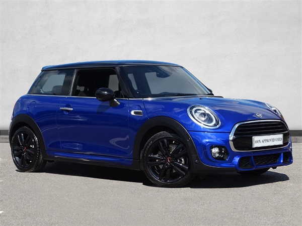 Mini Hatch 1.5 Cooper Sport II 3dr [Comfort Pack]