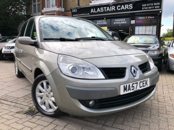 Renault Scenic 1.6 VVT Dynamique 5dr MPV