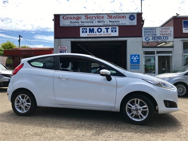 Ford Fiesta  Zetec 3dr 1 OWNER WITH ONLY 30 K