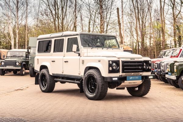 Land Rover Defender  XS STATION WAGON SUV