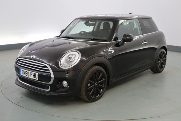 MINI Hatch 1.5 Cooper D 3dr [Chili Pack] - HEATED LEATHER -
