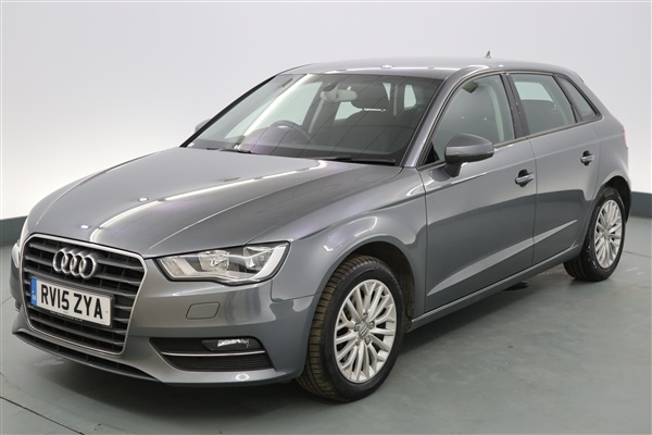 Audi A3 2.0 TDI SE Technik 5dr S Tronic - AUTO HEADLIGHTS -