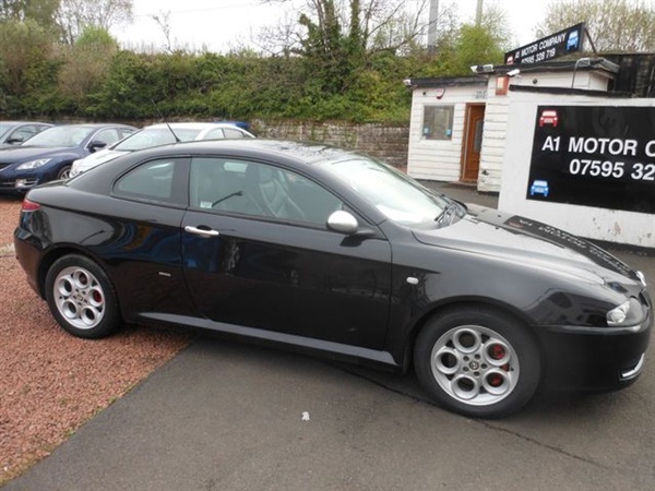 Alfa Romeo GT 1.9 JDTM 16V BLACKLINE 3d 148 BHP