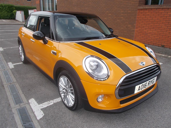 Mini Hatch 1.5 (Chili) 5/Dr Automatic (Only m)