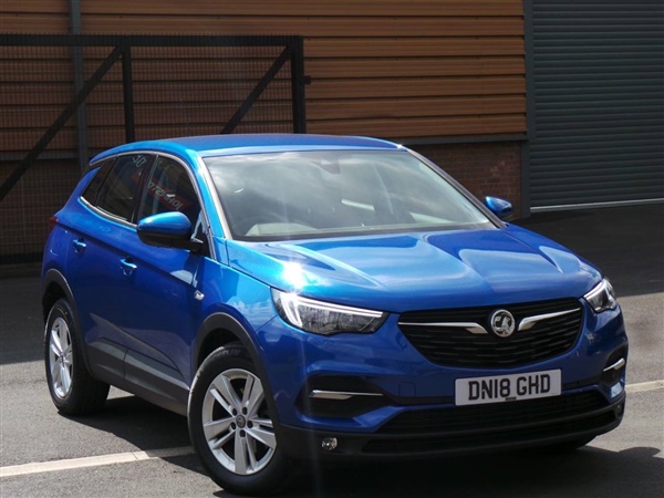 Vauxhall Grandland X 1.6 TURBO D SE 5DR AUTO