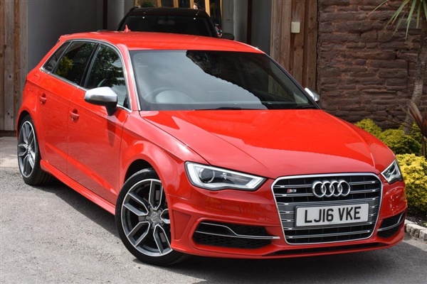 Audi A3 2.0 TFSI Sportback S Tronic quattro 5dr (Nav) Semi