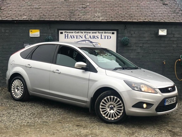 Ford Focus 1.6 Titanium Hatchback 5dr Petrol Manual (159