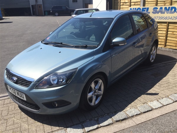 Ford Focus Zetec 5dr Auto