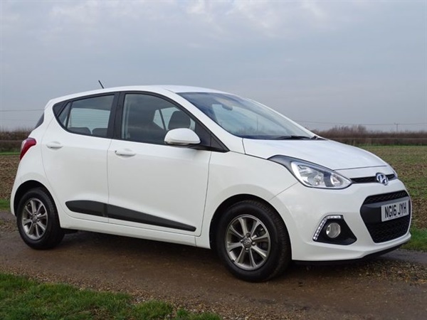 Hyundai I PREMIUM BLUE DRIVE 5d 65 BHP