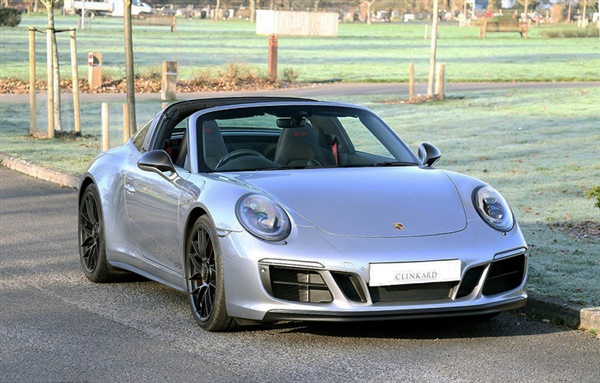 Porsche 911 Targa 4 GTS PDK Auto