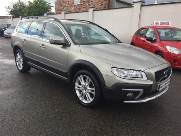 Volvo XC D5 SE LUX AWD 5DR AUTOMATIC