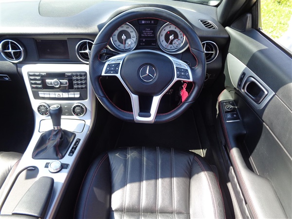 Mercedes-Benz SLK SLK 200 BlueEFFICIENCY AMG Sport 2dr Tip