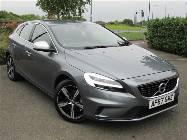 Volvo V40 T] R DESIGN 5dr