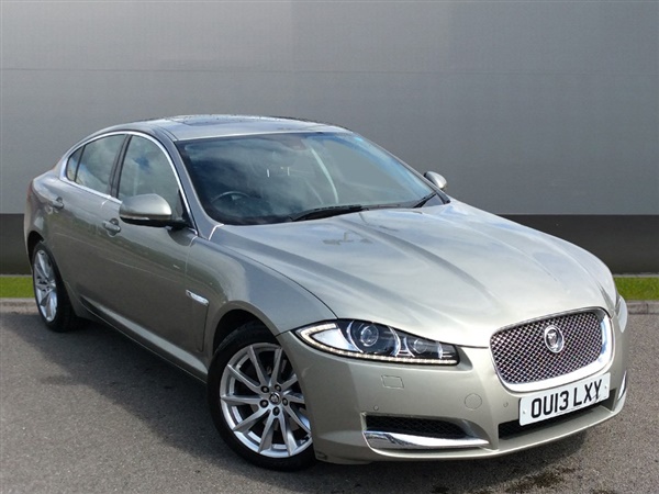 Jaguar XF 3.0d V6 Premium Luxury 4dr Auto [Start Stop]