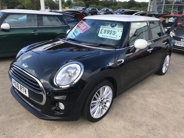 MINI Hatch 1.5 Cooper D 5dr, Chilli Pk & MediaXL Pk, LOW