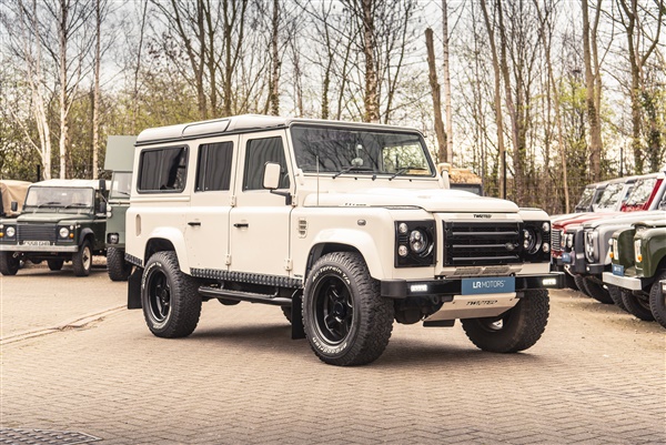 Land Rover Defender 110 XS STATION WAGON