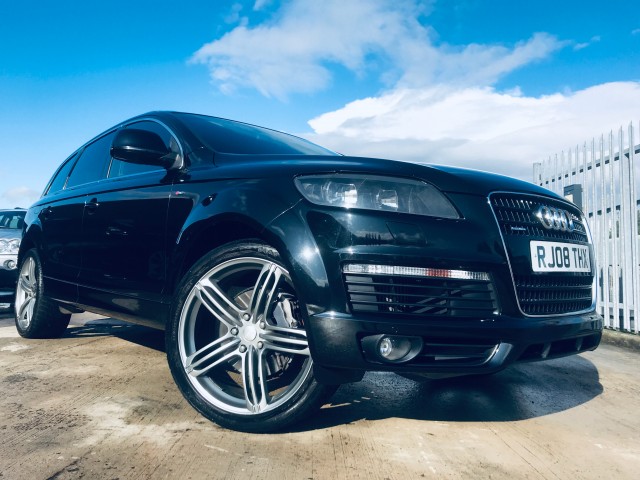  AUDI Q7