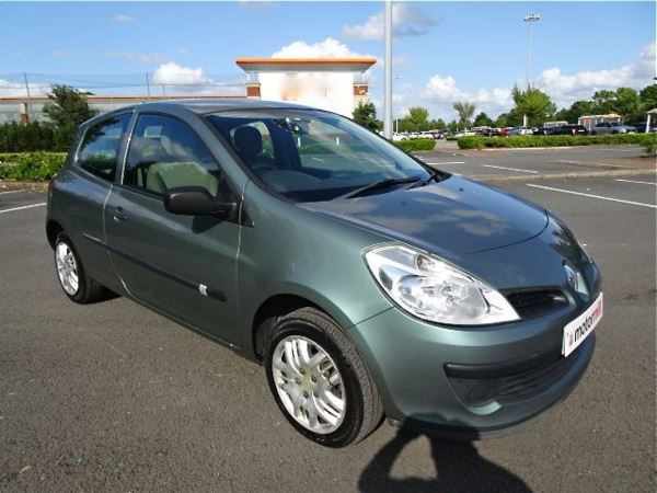 Renault Clio 1.1 EXPRESSION 16V 3d 75 BHP