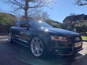 ** Audi A5 2,0 tfsi coupe s-line black edition 20” ** in