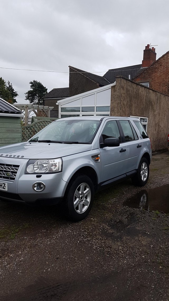 Land rover Freelander 2 with tow bar diesel