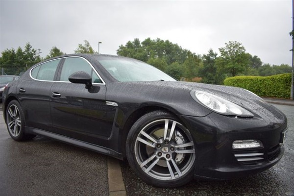 Porsche Panamera 4.8 4S PDK 5d 400 BHP-HEATED BLACK