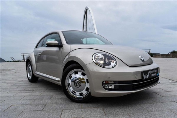 Volkswagen Beetle 1.4 TSI BlueMotion Tech Design (s/s) 3dr