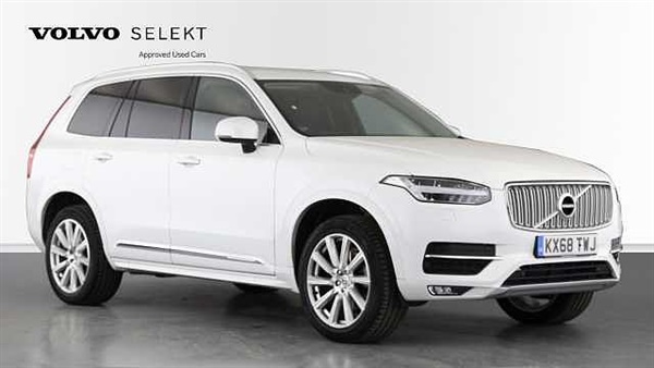 Volvo XC90 (Winter pack, smart phone and rear tints) Auto