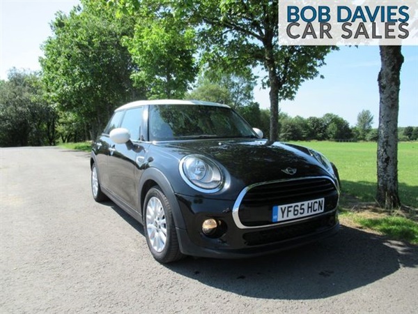 Mini Hatch 1.5 COOPER 5d AUTO 134 BHP