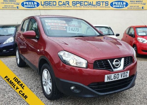 Nissan Qashqai 1.5 ACENTA DCI * CHEERY RED * IDEAL FAMILY