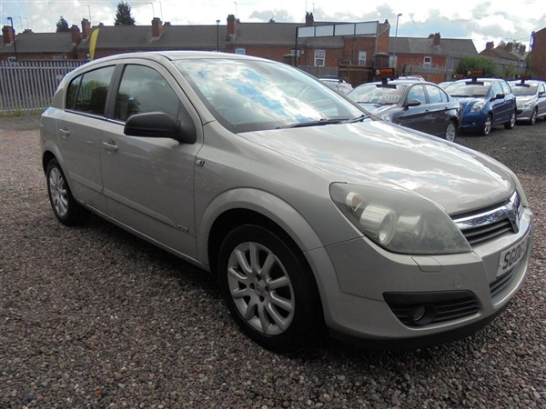 Vauxhall Astra 1.6 i 16v Design 5dr (Twinport)