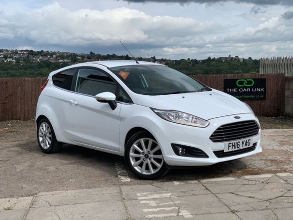 Ford Fiesta 1.5 TITANIUM TDCI 3d 74 BHP