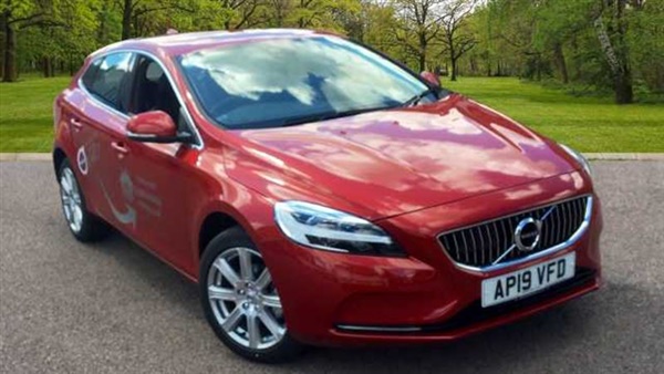 Volvo V40 D2 Inscription Manual (Rear Park Assist, Volvo On