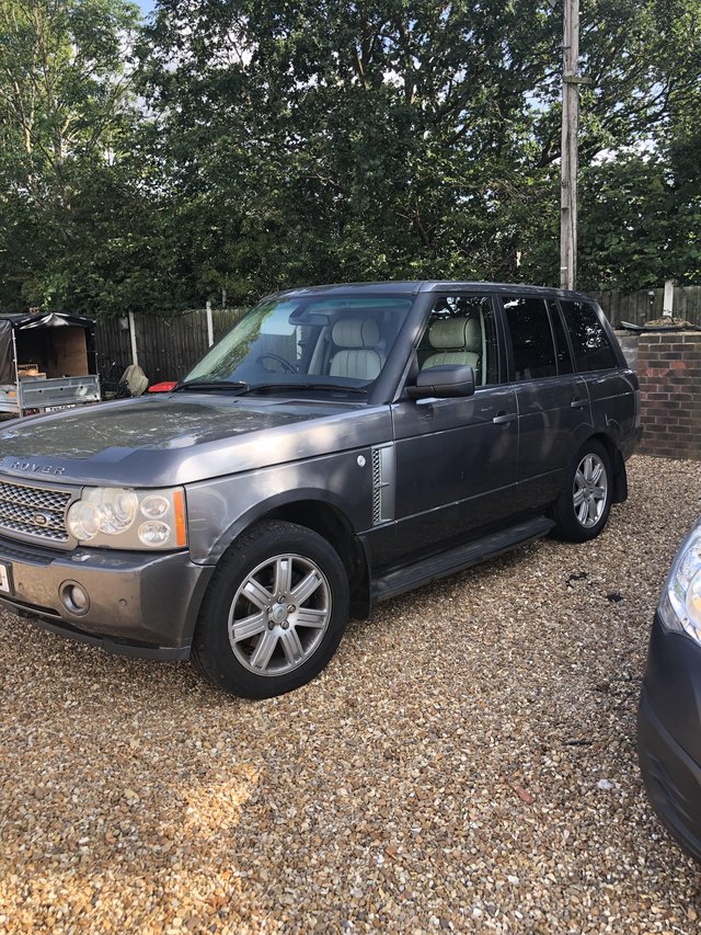 Range Rover vogue 56 plate Auto long mot