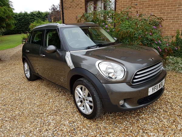 Mini Countryman COOPER D ALL4