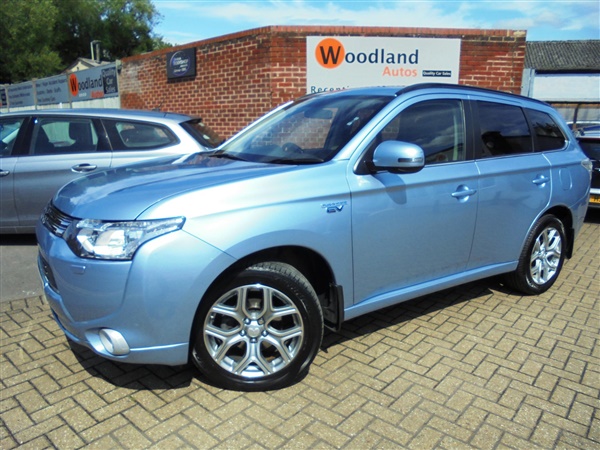 Mitsubishi Outlander 2.0 PHEV GX4h 5dr Auto. Full Service