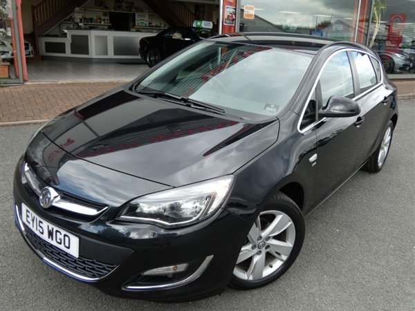 Vauxhall Astra SRI + ONLY 2 LADY OWNERS FROM NEW + FSH + 17